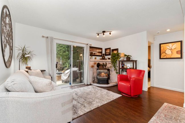 45312 Crescent Drive, House other with 3 bedrooms, 1 bathrooms and 6 parking in Chilliwack BC | Image 19