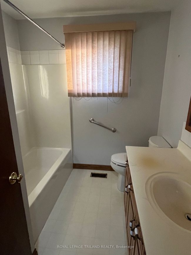 255 Randolph St, House other with 3 bedrooms, 1 bathrooms and 4 parking in Glencoe ON | Image 8