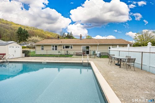 44 Beacon Manor Rd, Naugatuck, CT, 06770-4930 | Card Image