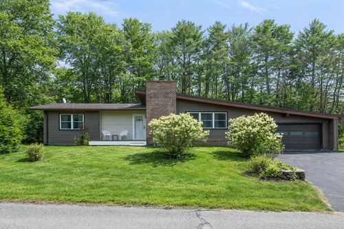 54 Sunset Avenue, Auburn, ME, 04210 | Card Image