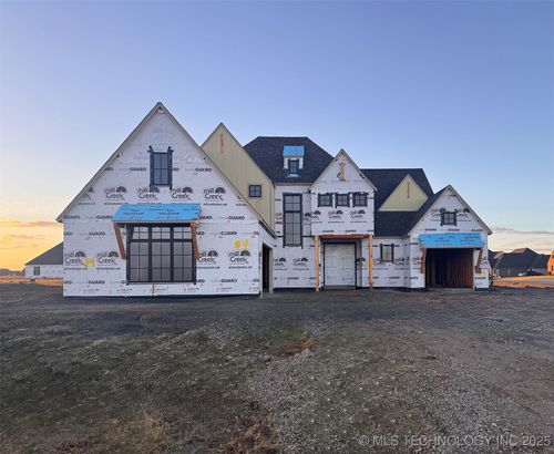 84 W 165th Pl S, Glenpool, OK, 74033 | Card Image