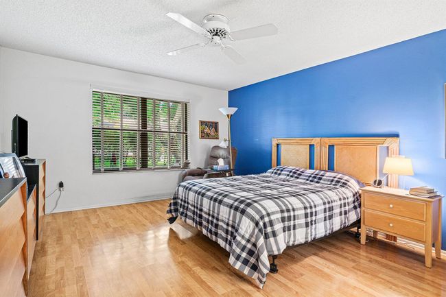 476 Lynbrook Ct, Condo with 2 bedrooms, 2 bathrooms and null parking in Royal Palm Beach FL | Image 18