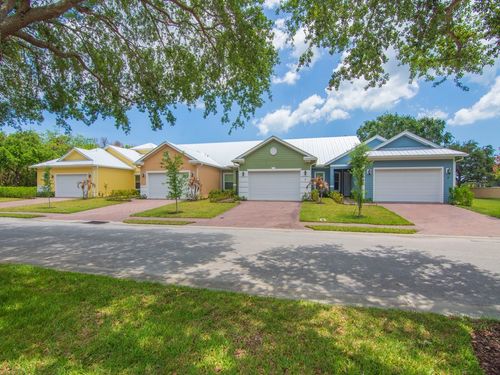 3-1805 Bridgepointe Cir, Vero Beach, FL, 32967-6830 | Card Image