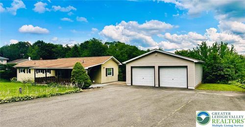 217 Beaver Run Dr, Lehighton, PA, 18235-9684 | Card Image