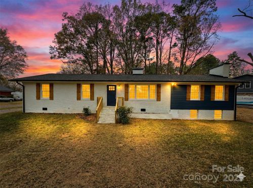 221 Pecan Dr, Oakboro, NC, 28129-9349 | Card Image