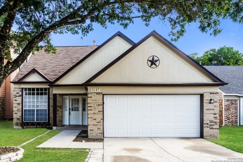 8643 Silent Oaks, San Antonio, TX, 78250-6202 | Card Image