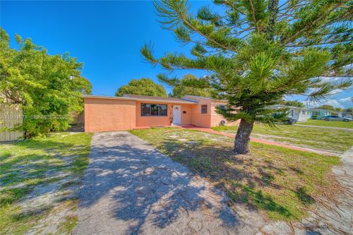 2451 Nw 182nd Ter, Miami Gardens, FL, 33056-3638 | Card Image