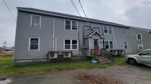 91 Pleasant St, Yarmouth, NS, B5A2J3 | Card Image