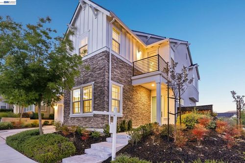 4203 Oak Knoll Dr, Dublin, CA, 94568-4691 | Card Image