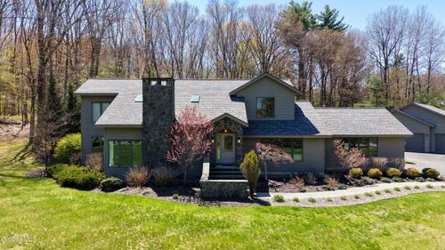 1 Rainbow Way, Ballston Spa, NY, 12020-4154 | Card Image