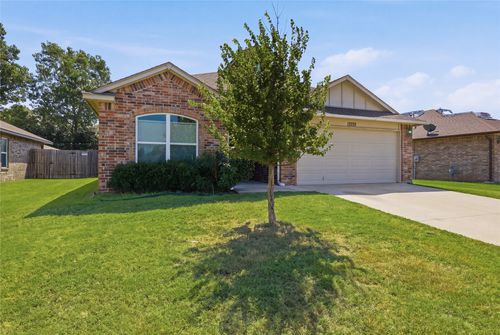 13333 N 136th East Ave, Collinsville, OK, 74021-3782 | Card Image