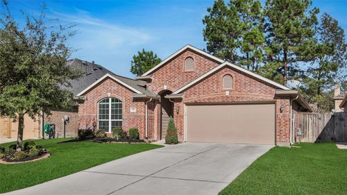106 Knollbrook Cir, Montgomery, TX, 77316-7562 | Card Image