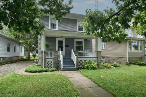 418 E 6th St, Port Clinton, OH, 43452-2432 | Card Image