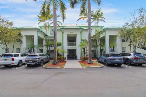 212-5350 Nw 87th Ave, Doral, FL, 33178-2102 | Card Image