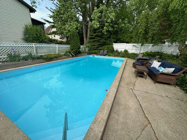 Pool | Image 4