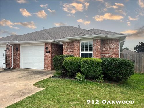 912-914 Oakwood Ln, Centerton, AR, 72719-9789 | Card Image