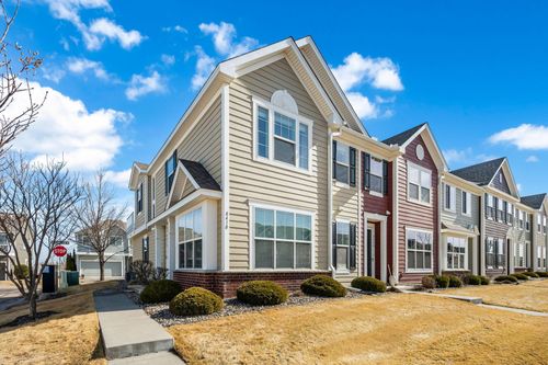 8410 Jonquil Ln N, Maple Grove, MN, 55369-3101 | Card Image