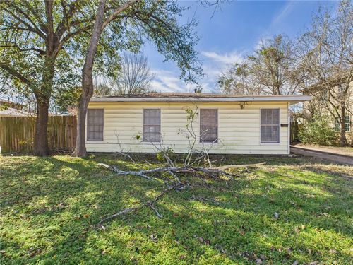 608 Highlands St, College Station, TX, 77840-2850 | Card Image