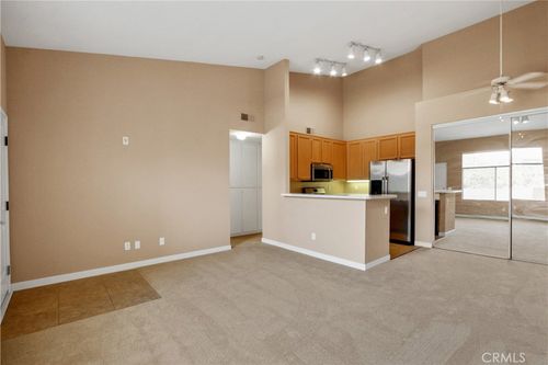 42g-19431 Rue De Valore, Foothill Ranch, CA, 92610-2317 | Card Image