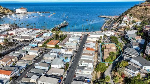 130 Claressa Ave, Avalon, CA, 90704-2928 | Card Image