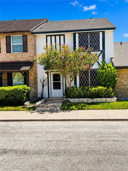 4-1328 Josephine Dr, Alice, TX, 78332-3952 | Card Image