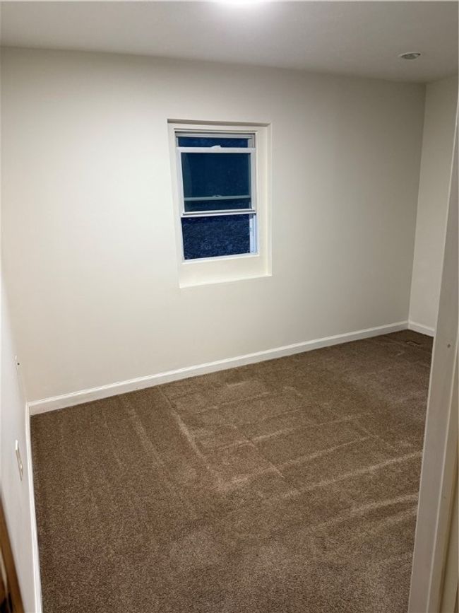APARTMENT ABOVE GARAGE, 1 BED, 1 BATH | Image 40
