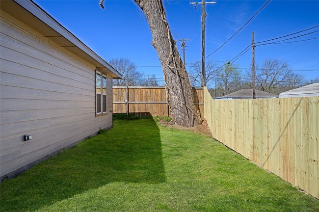 309 E Shepherd St, House other with 4 bedrooms, 3 bathrooms and null parking in Denison TX | Image 5