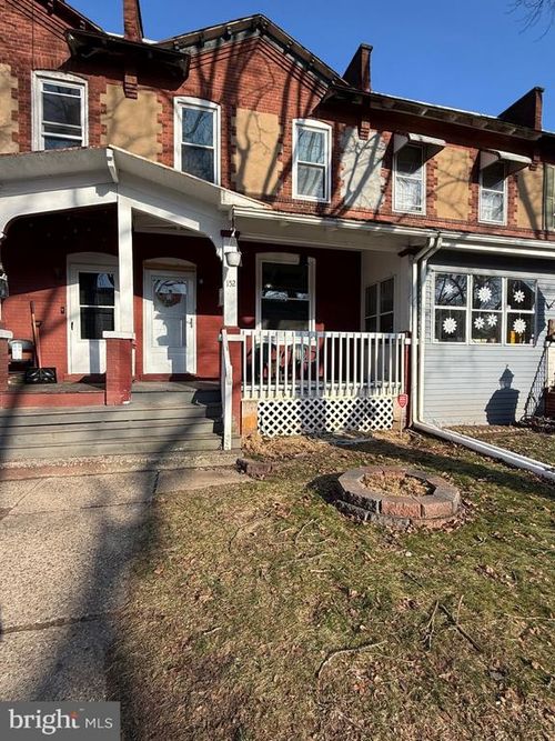 152 7th Ave, ROEBLING, NJ, 08554-1212 | Card Image