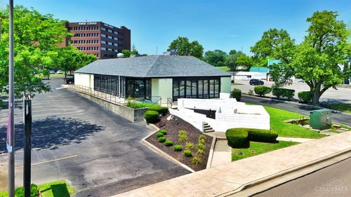 11483 Chester Rd, Cincinnati, OH, 45246-4004 | Card Image