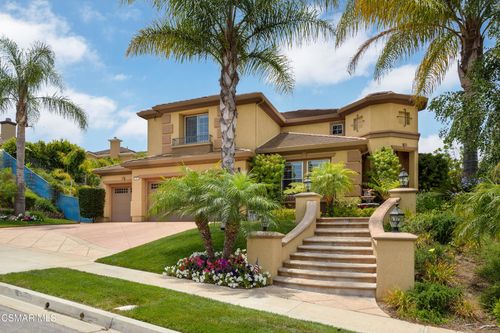 499 Via Galo, Newbury Park, CA, 91320-6896 | Card Image