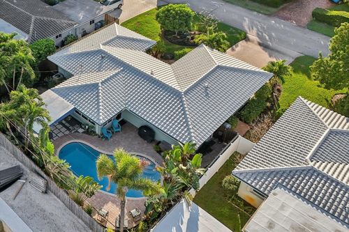 3676 Ne 18th Ave, Oakland Park, FL, 33334-5430 | Card Image