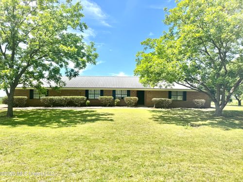 133 Lake St, Alligator, MS, 38720-9641 | Card Image