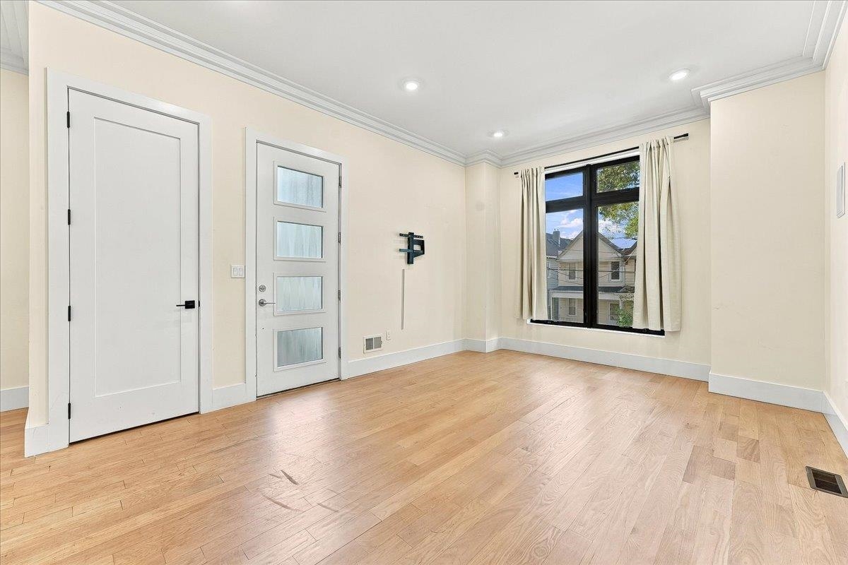 Residential Lease in JC, Journal Square 3