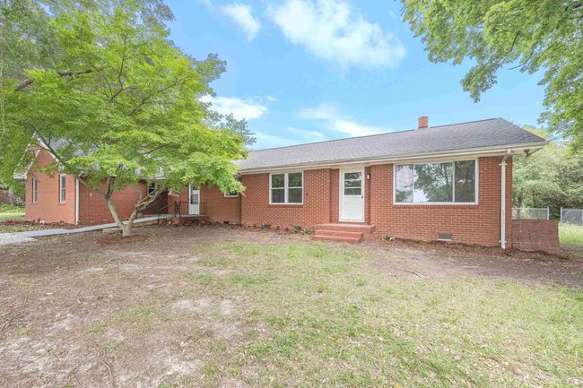 Front Yard | Image 28