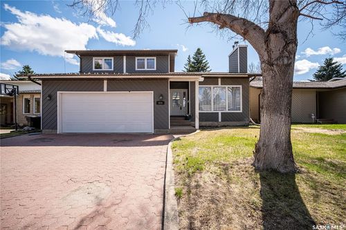 435 Christopher Rd, Saskatoon, SK, S7J3S1 | Card Image