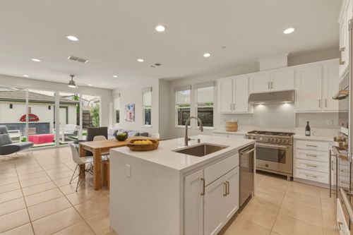 871 4th St W, Sonoma, CA, 95476-6850 | Card Image