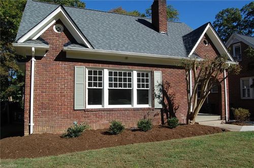 2114 Wright Ave, Greensboro, NC, 27403-1635 | Card Image