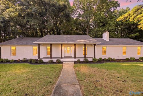 1048 Douglas St, Albertville, AL, 35951-7326 | Card Image