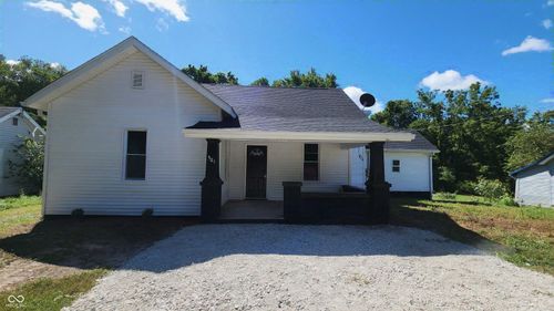 501 E Main St, Waveland, IN, 47989-8004 | Card Image