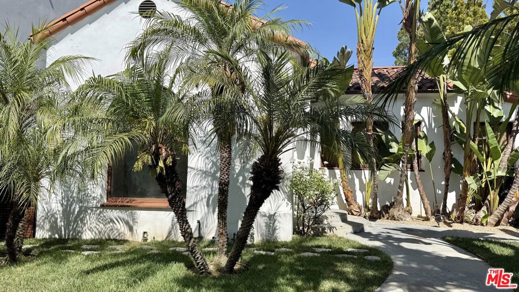 Residential in Los Angeles