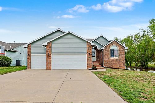 630 S Stoneridge St, Valley Center, KS, 67147-4722 | Card Image