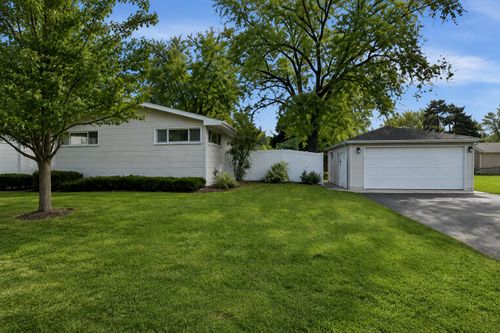 79 Heather Dr, Crystal Lake, IL, 60014-5072 | Card Image