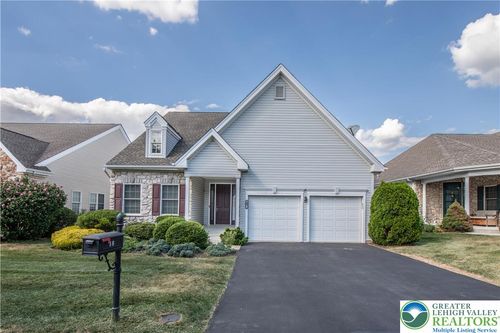 18 Glasgow Way, Easton, PA, 18045-2185 | Card Image