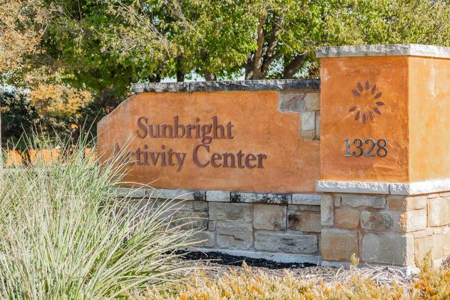 Neighborhood amenities | Image 33
