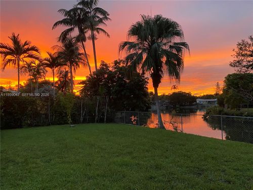 6331 Sw 62nd Ter, South Miami, FL, 33143-2133 | Card Image