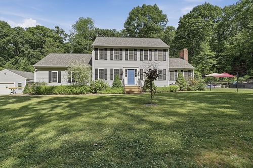 115 Hunter Rd, Uxbridge, MA, 01569-1157 | Card Image
