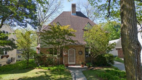 2303 Chamberlain Avenue, Madison, WI, 53726 | Card Image