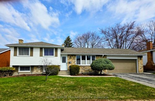 59 Lawrence Ave, St Thomas, ON, N5R4Y7 | Card Image