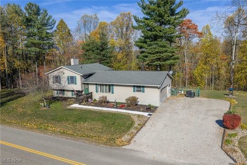 530 Midvale Mine Road Se, New Philadelphia, OH, 44663 | Card Image