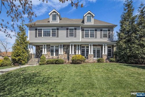 50 Union St, Cedar Grove, NJ, 07009-1914 | Card Image